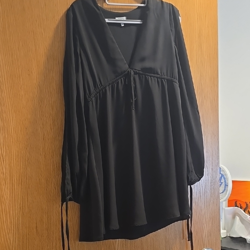 Tobi Black Long Sleeve Blouse